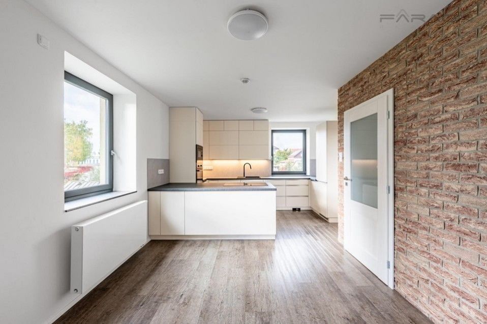 Rodinné domy, Kosoř, 380 m²