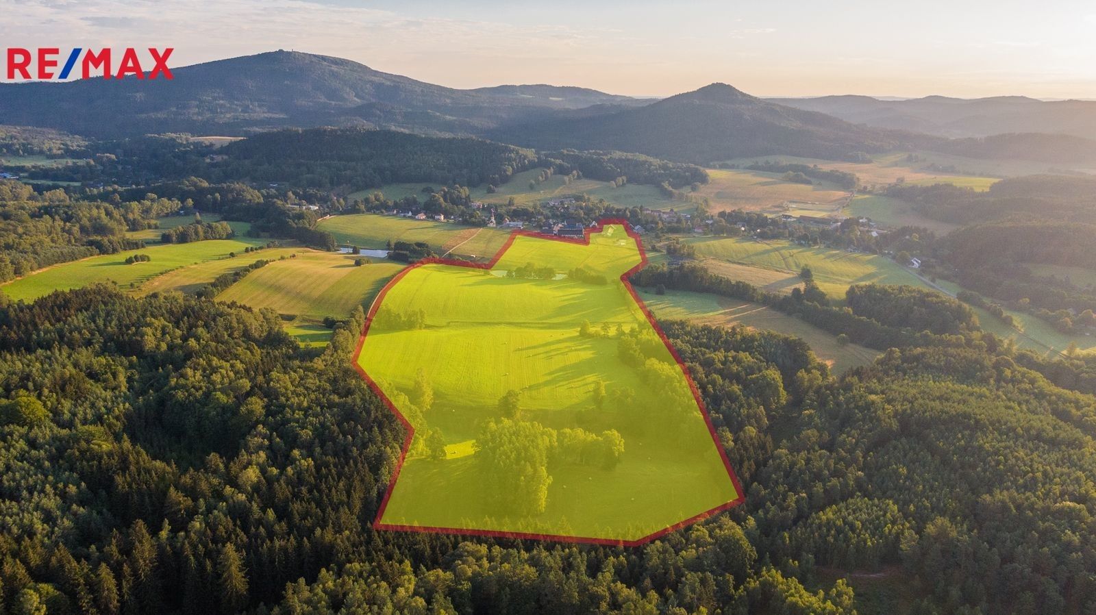 Zemědělské objekty, Jablonné v Podještědí, 1 000 m²