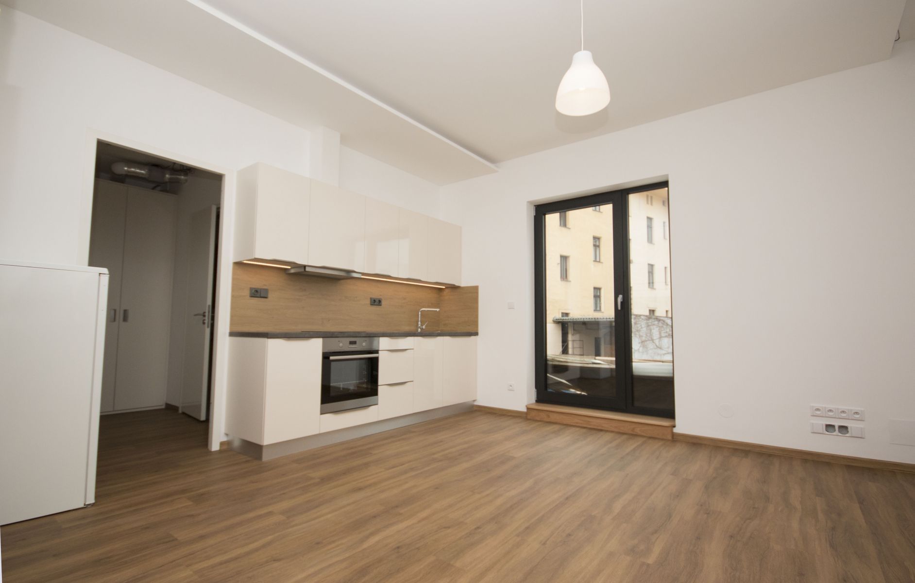 Pronájem byt 1+kk - Radlická, Praha, 34 m²