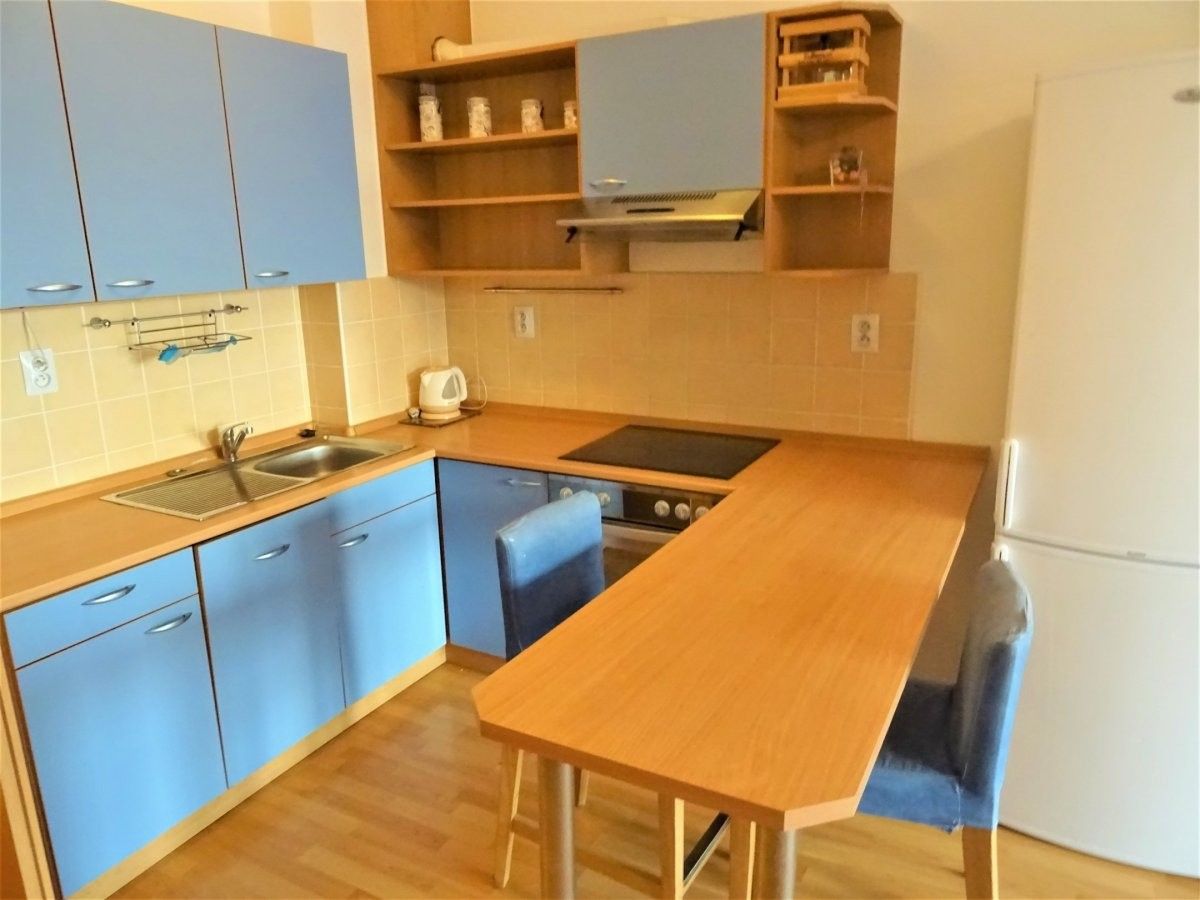 Pronájem byt 1+kk - Dělená, Praha, 35 m²