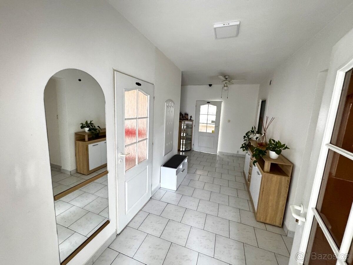 Byty, Strážnice, 696 62