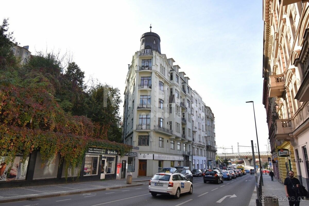 5+1, Praha, 130 00, 214 m²