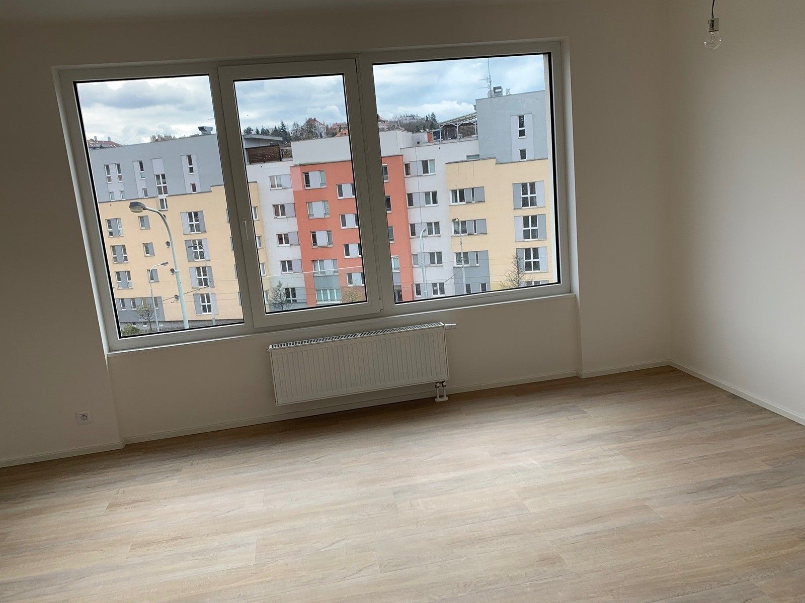 Pronájem byt 3+kk - Plzeňská, Praha, 85 m²