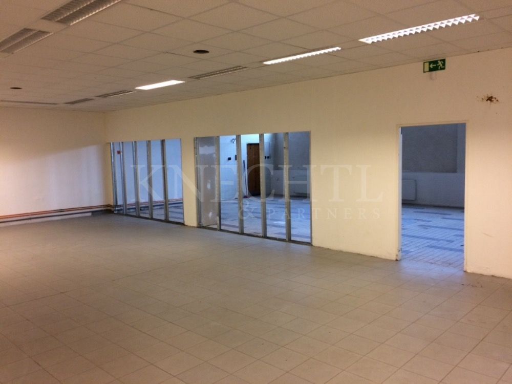 Prodej obchodní prostory - Sokolovská, Karlovy Vary, 1 m²