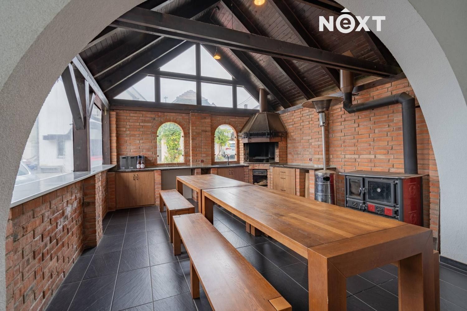 Ubytovací zařízení, Mutěnice, 450 m²