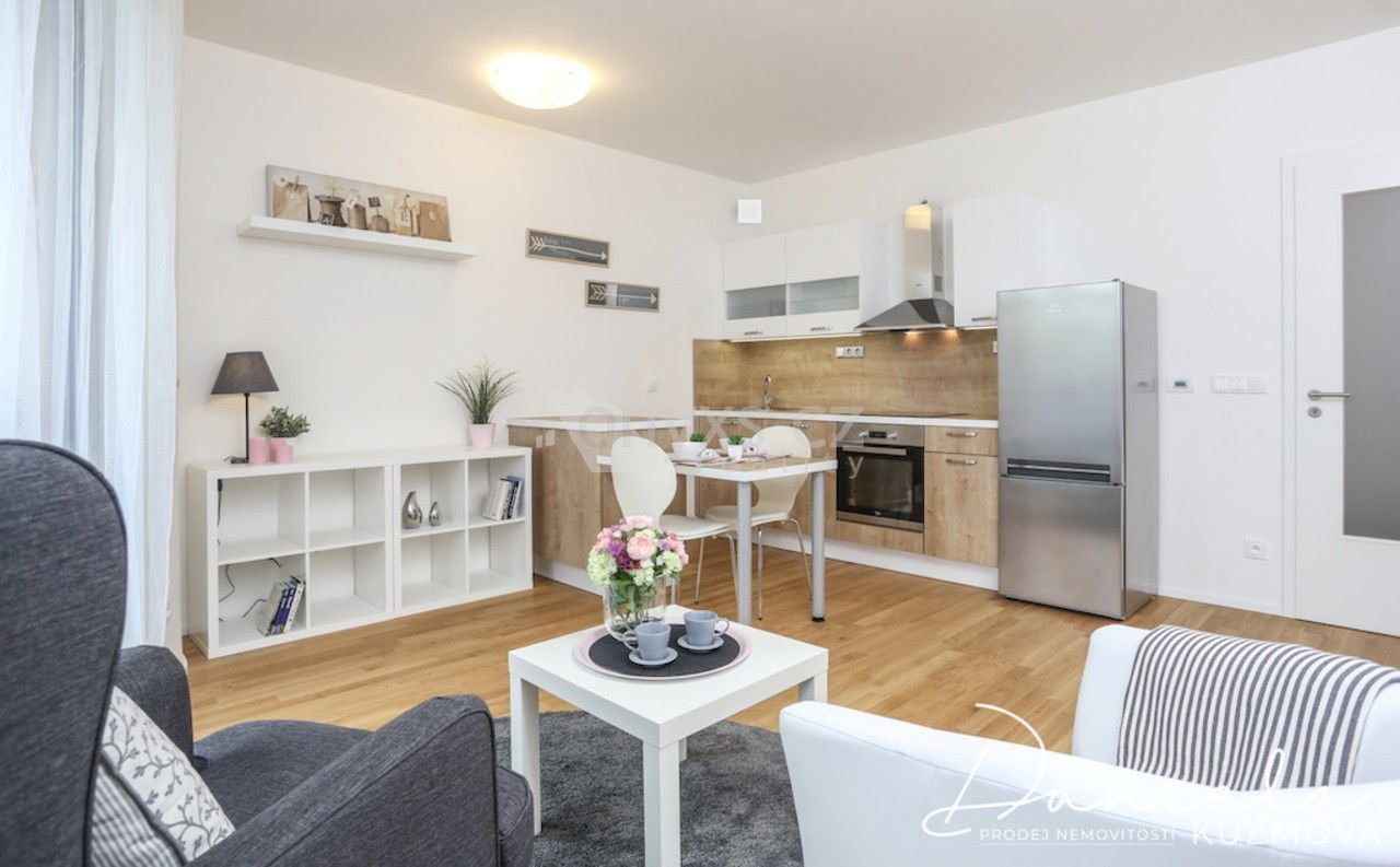 Pronájem byt 1+kk - Čumpelíkova, Praha, 34 m²