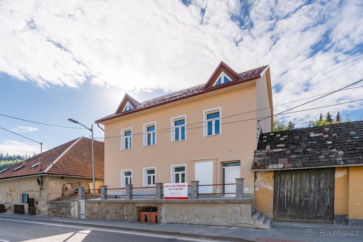 Prodej byt 2+1 - Valašské Klobouky, 766 01, 54 m²