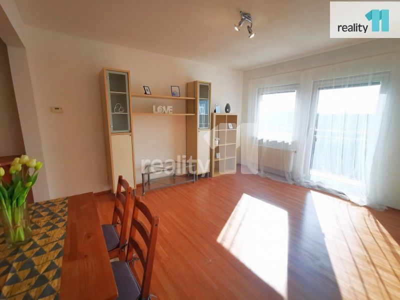 Pronájem byt 1+kk - U Dráhy, Chýně, 40 m²