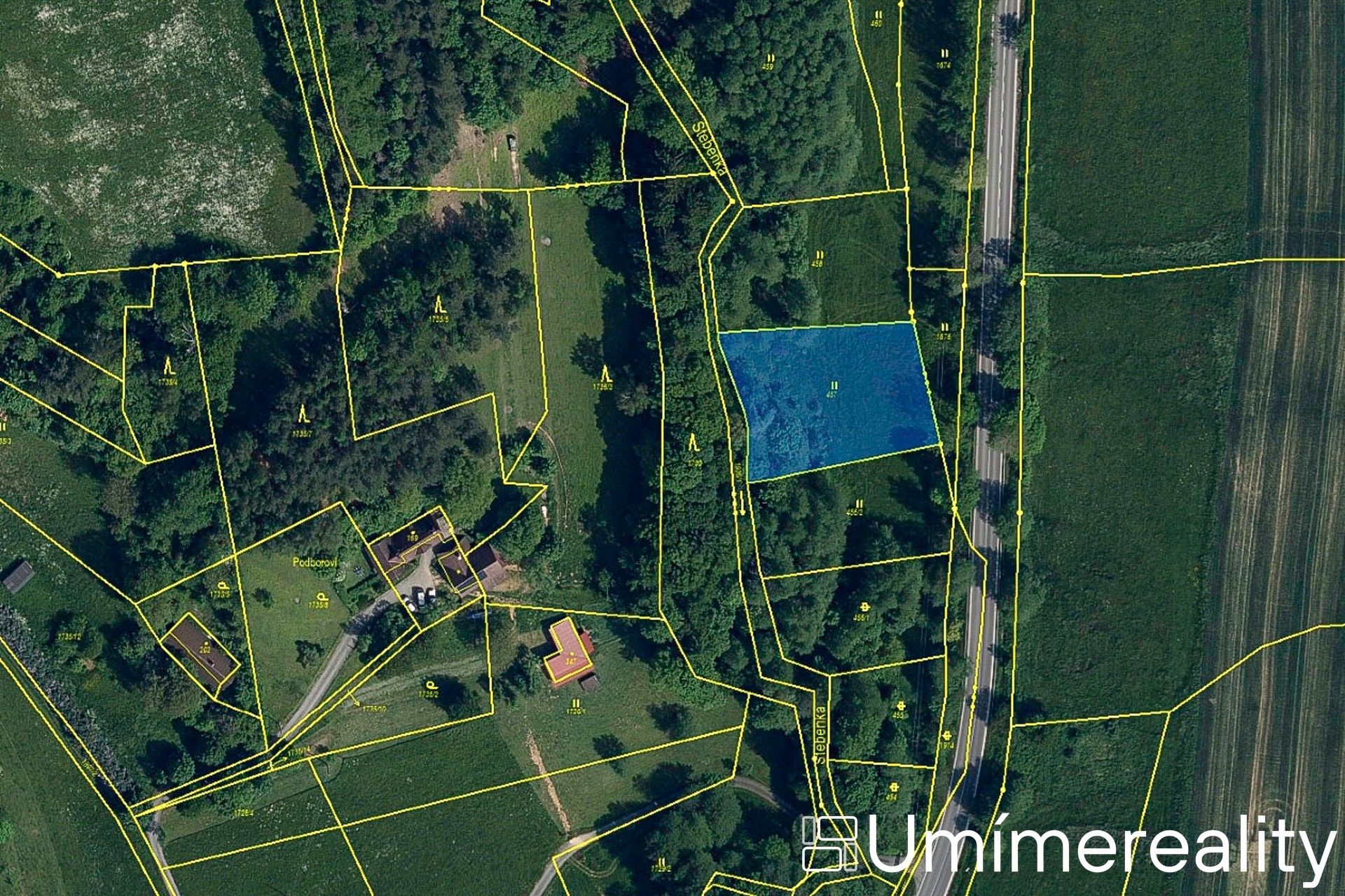 Louky, Klokočí, 1 796 m²