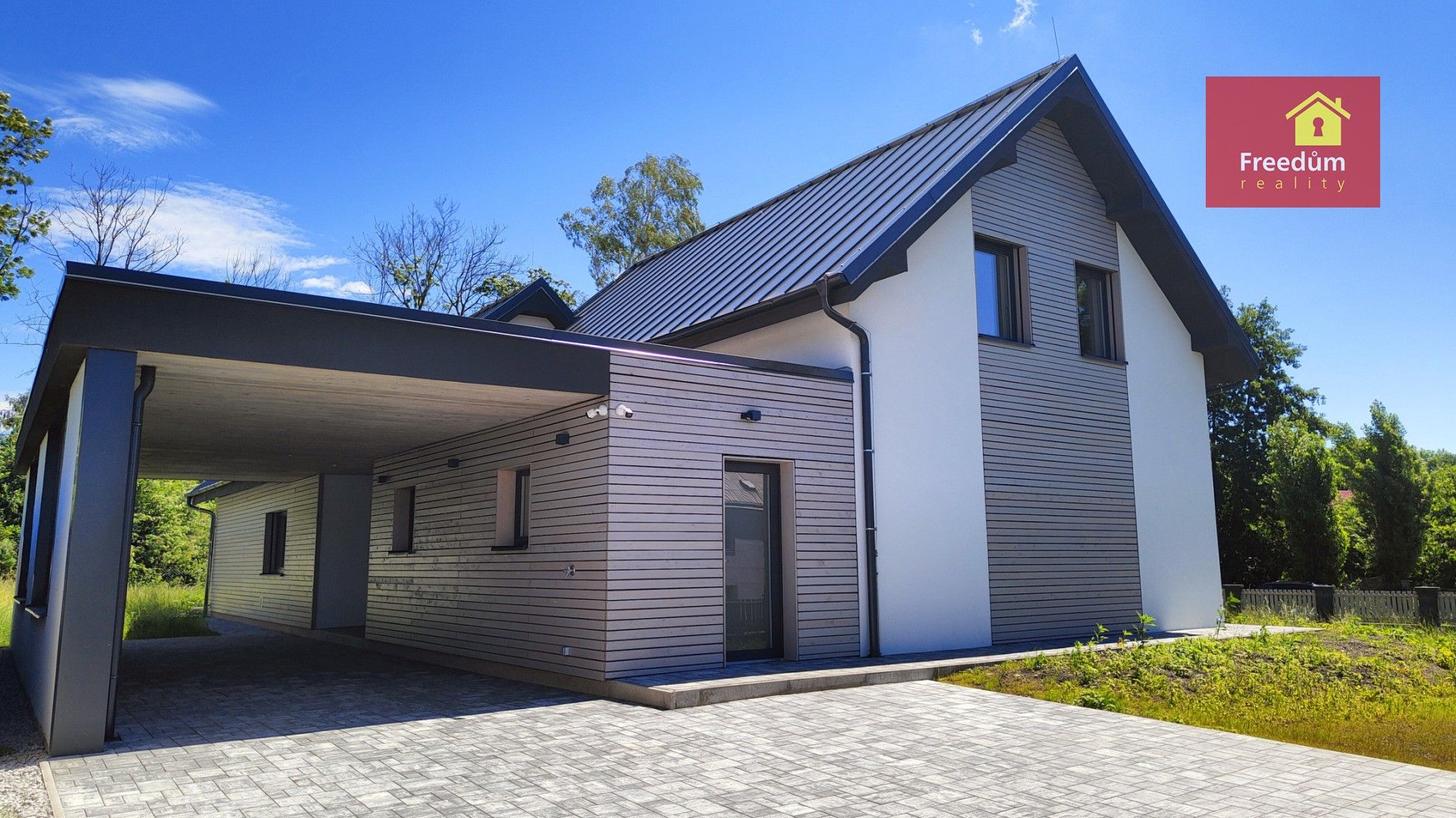 Prodej dům - Podkrušnohorská, Dubí, 288 m²