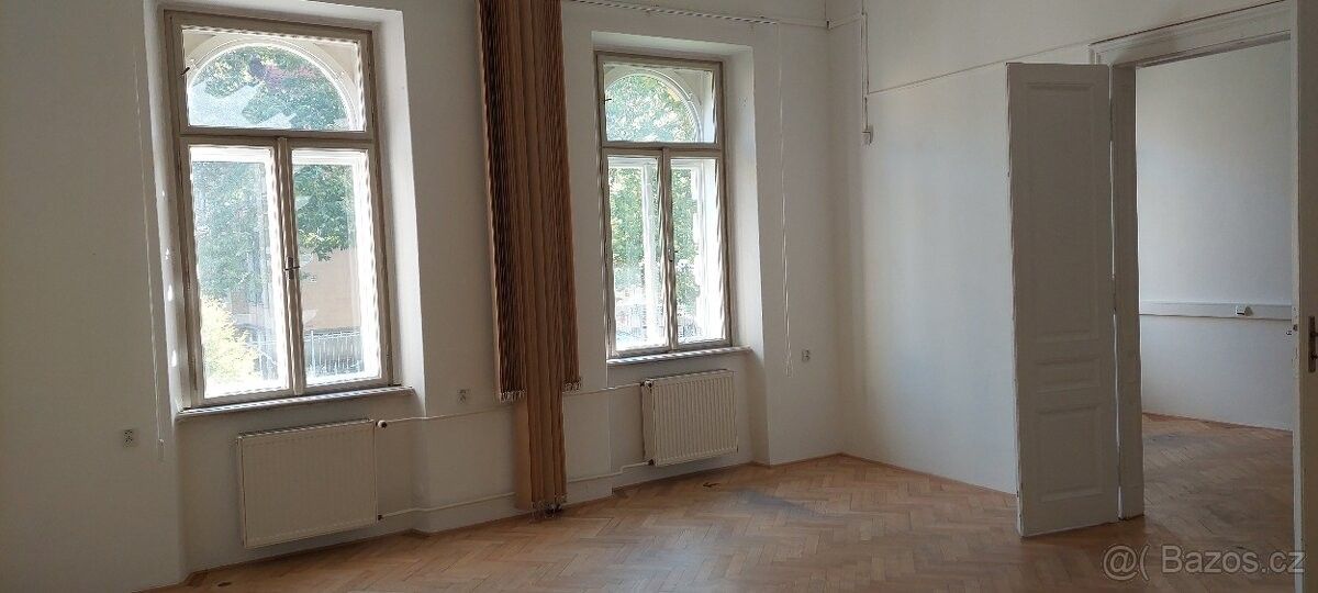 Obchodní prostory, Krnov, 794 01