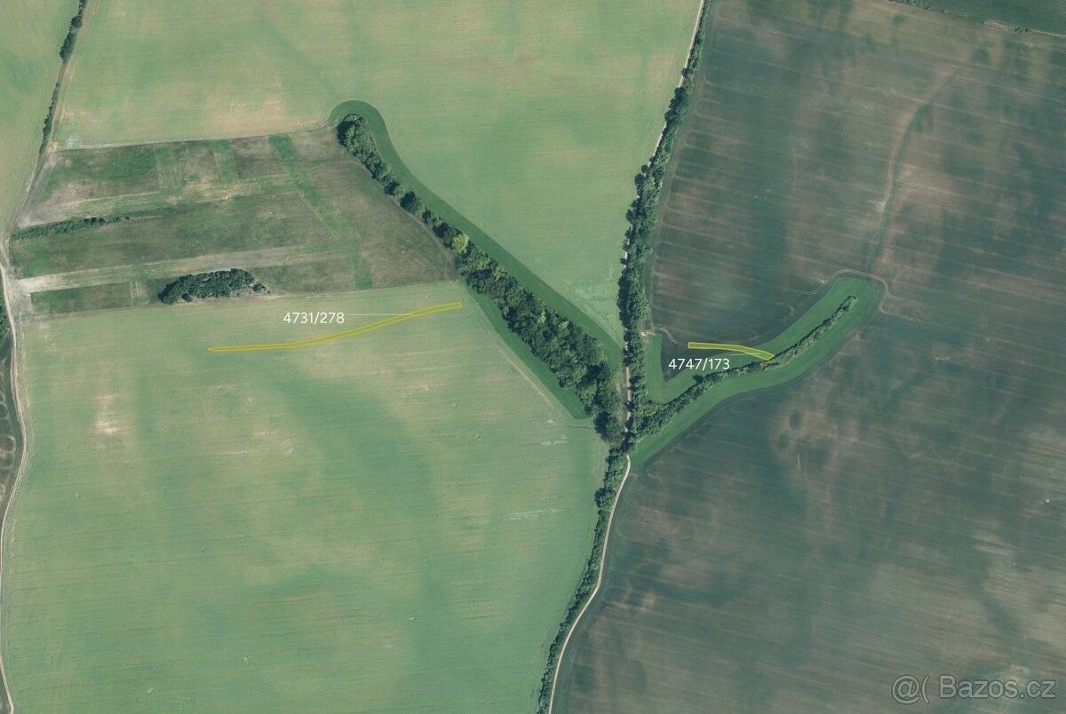 Pozemky pro bydlení, Vracov, 696 42