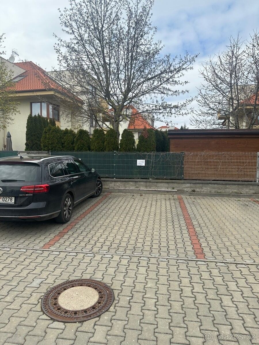 Garáže, Jesenice u Prahy, 252 42