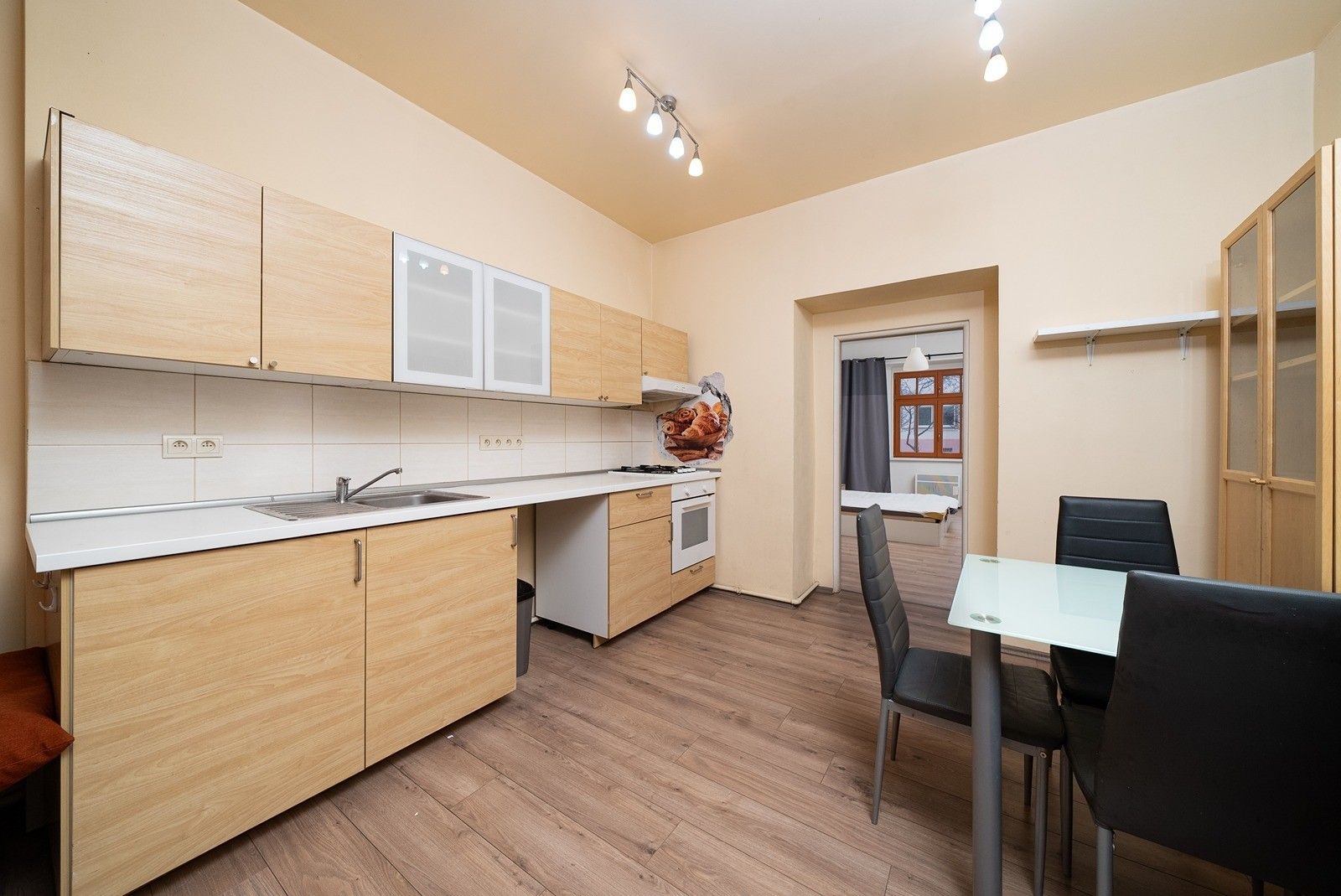 Prodej byt 1+1 - U Uranie, Praha, 44 m²