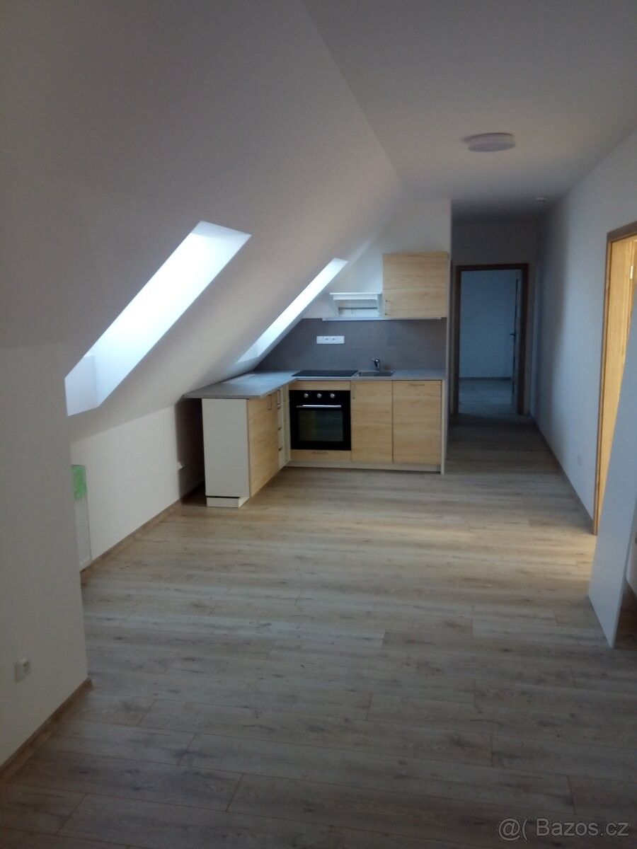 Byty, Blatná, 388 01