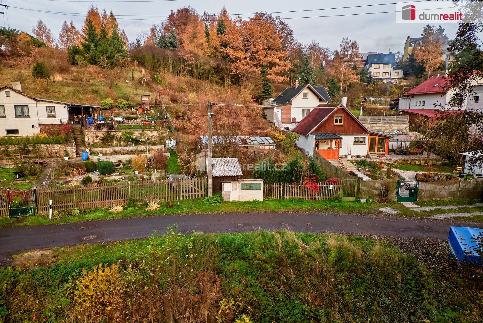 Zahrady, Dalovice, 1 025 m²