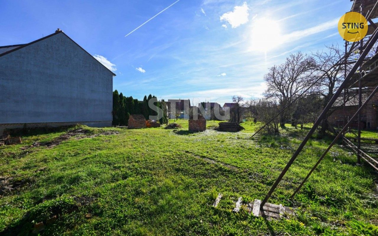 Pozemky pro bydlení, Milotice, 1 326 m²