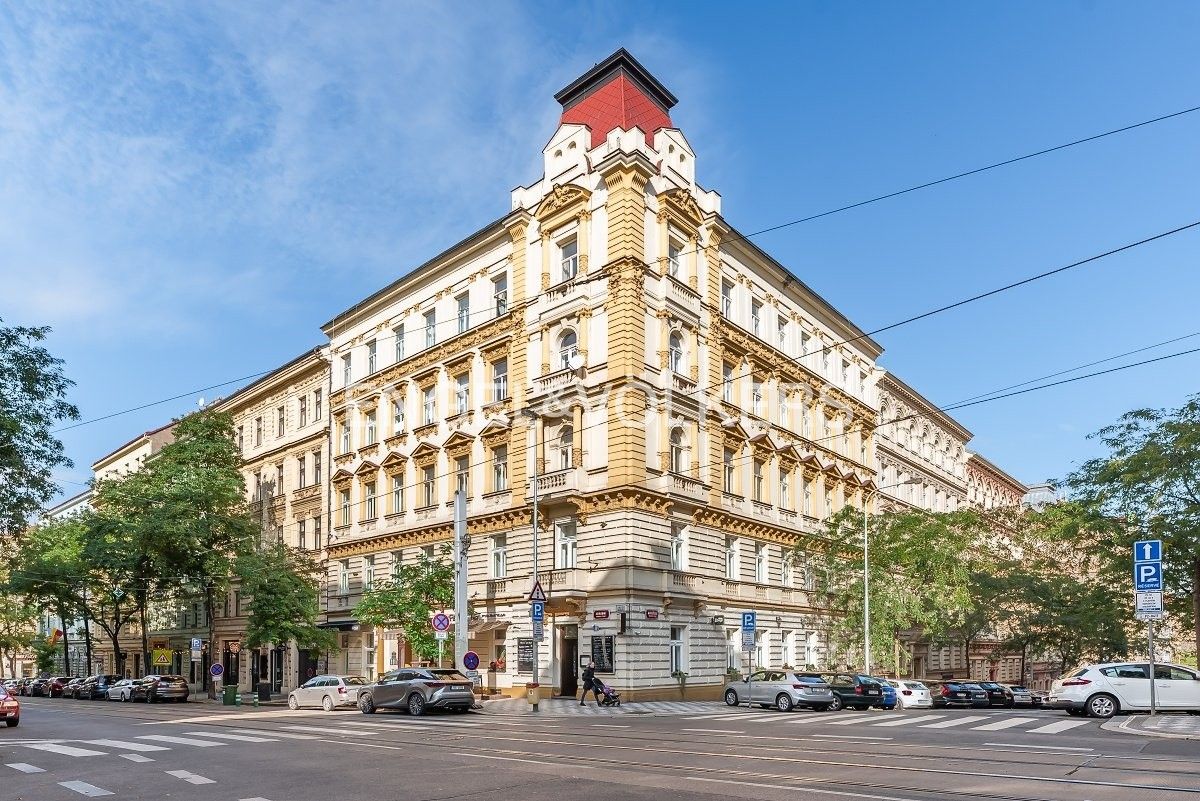 Restaurace, Korunní, Praha, 49 m²