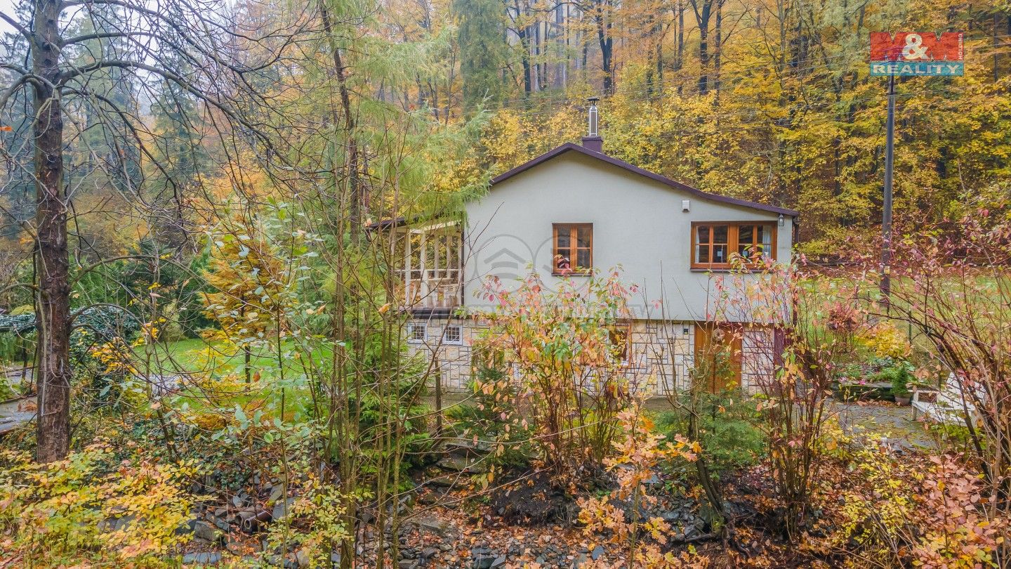 Chaty, Komorní Lhotka, 80 m²