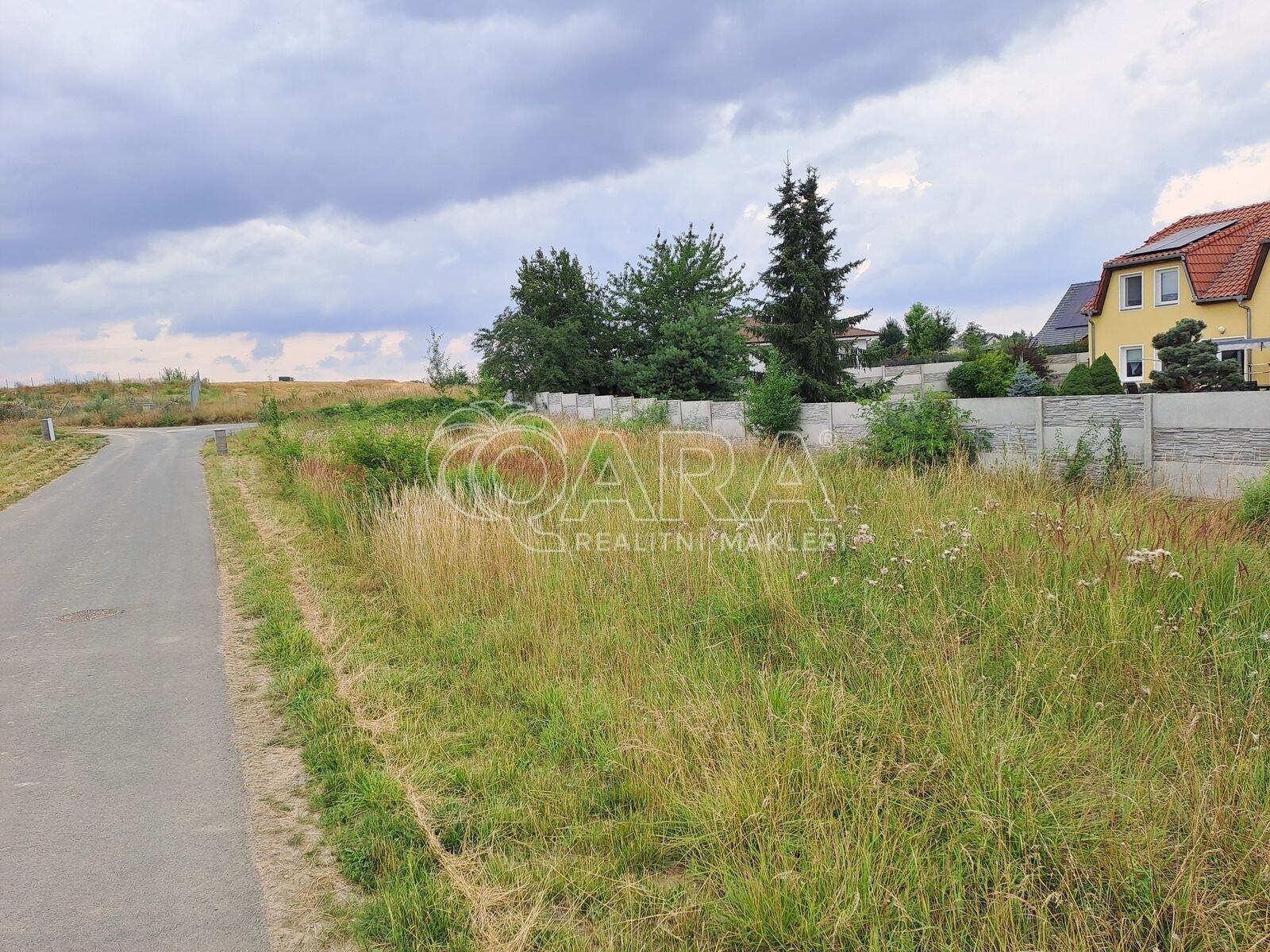 Prodej pozemek pro bydlení - Dobročovice, 1 m²