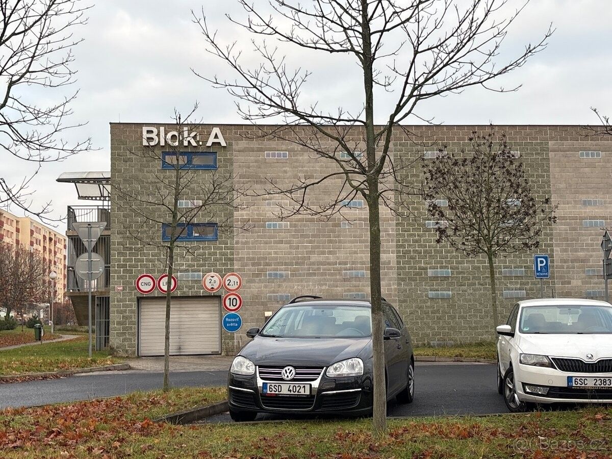 Garáže, Mladá Boleslav, 293 01