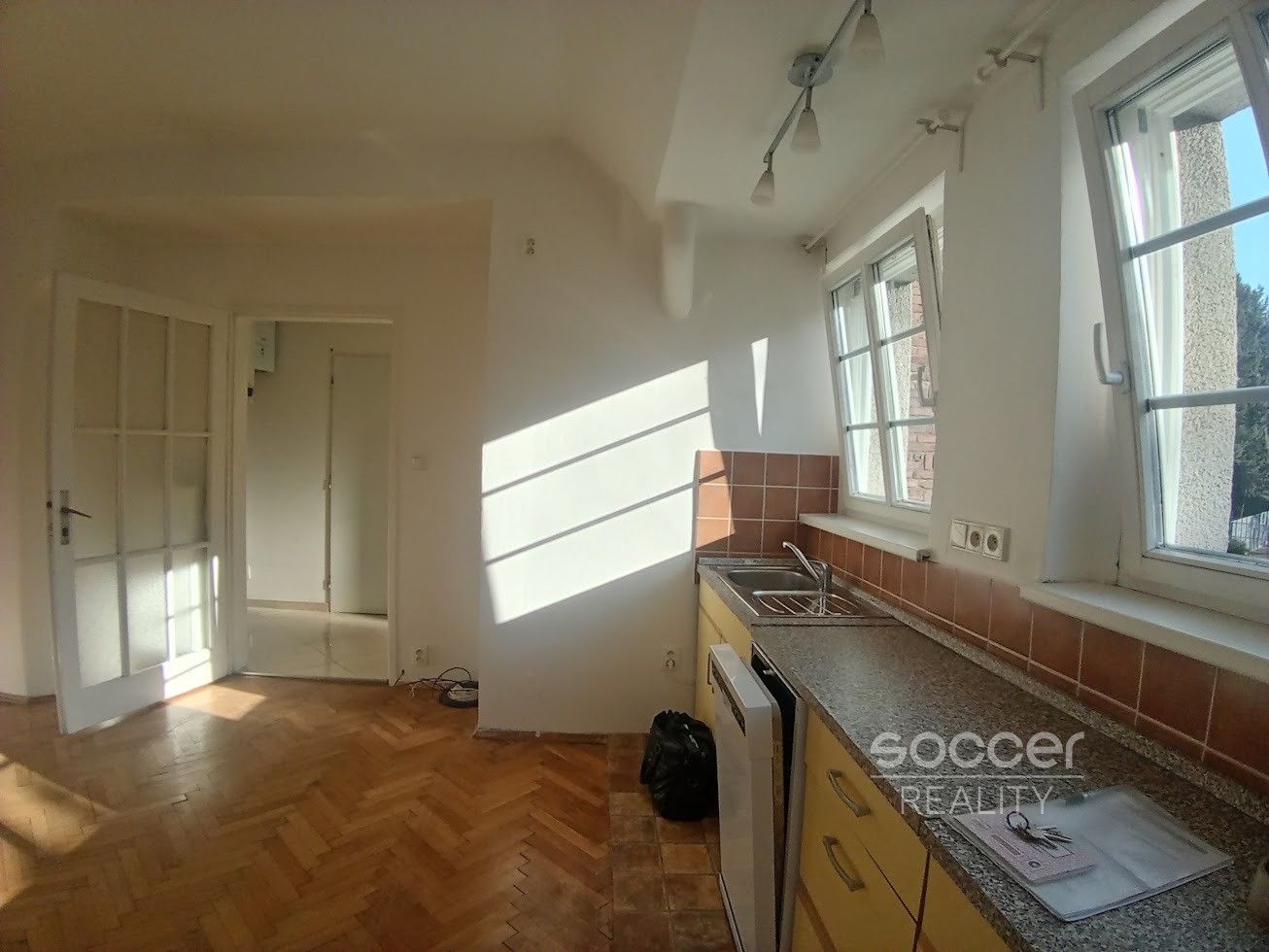 2+kk, Pravá, Praha, 50 m²