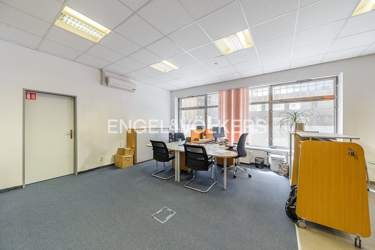 Kanceláře, Dukelských hrdinů, Praha, 103 m²