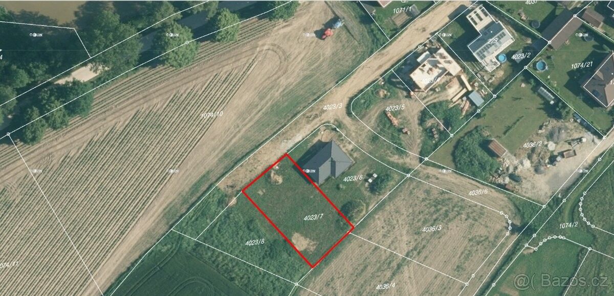 Prodej pozemek pro bydlení - Jindřichův Hradec, 377 01, 786 m²