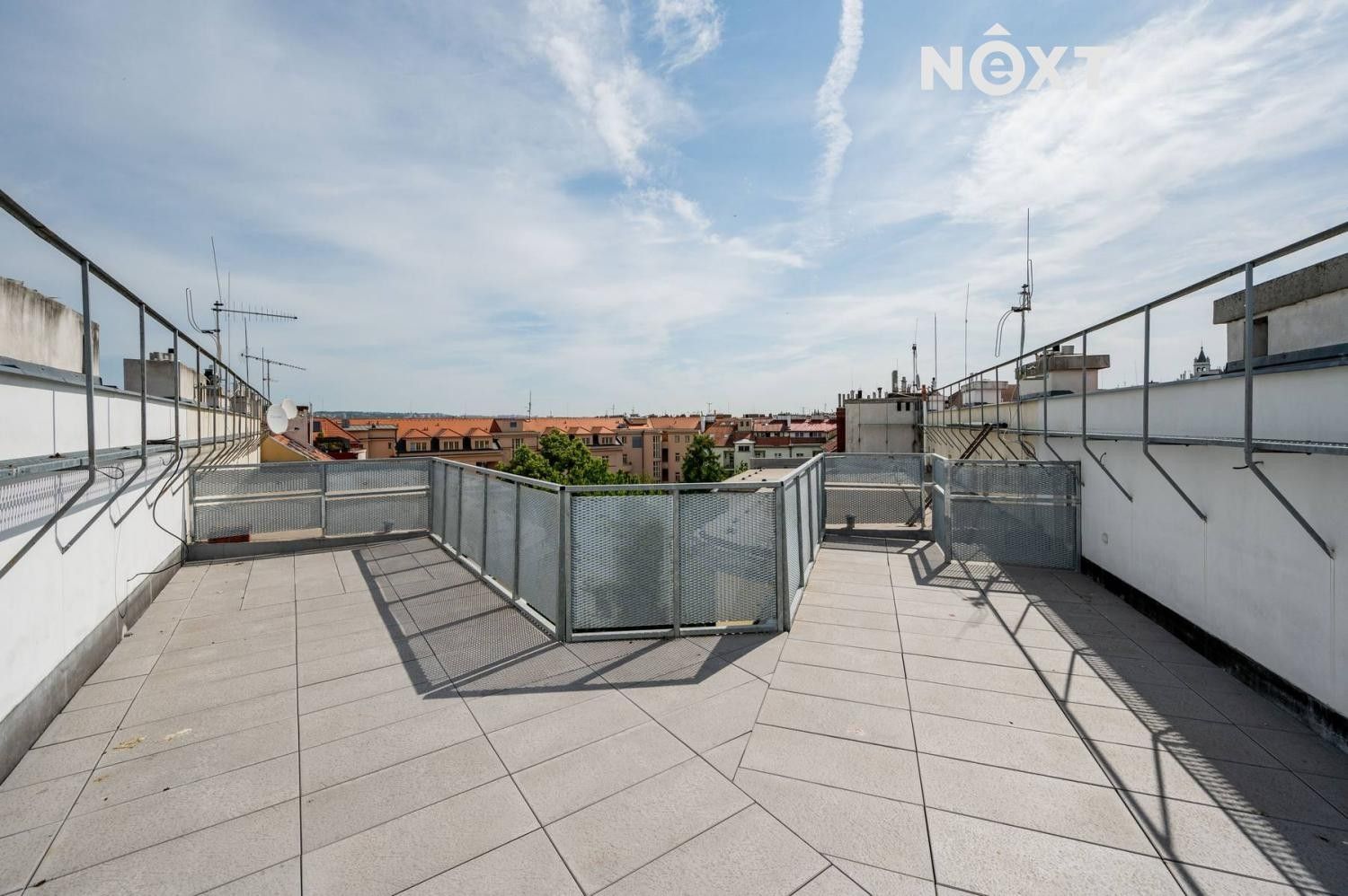 6+kk a více, Buzulucká, Praha, 290 m²