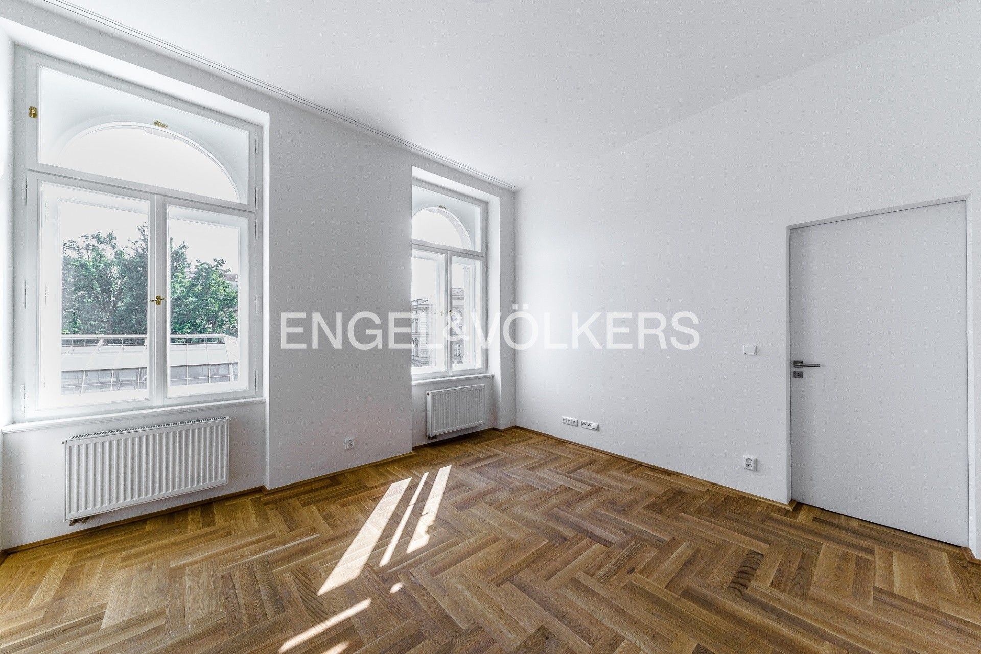 Pronájem byt 2+kk - Vyšehradská, Praha, 39 m²