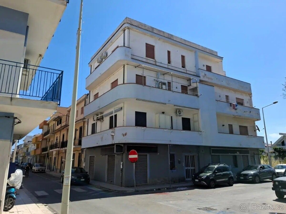 Byty, 987 66, Zahraničí