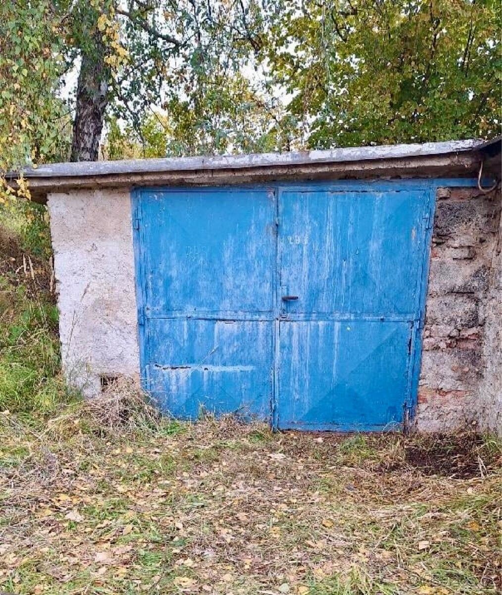Garáže, Chvaletice, 533 12