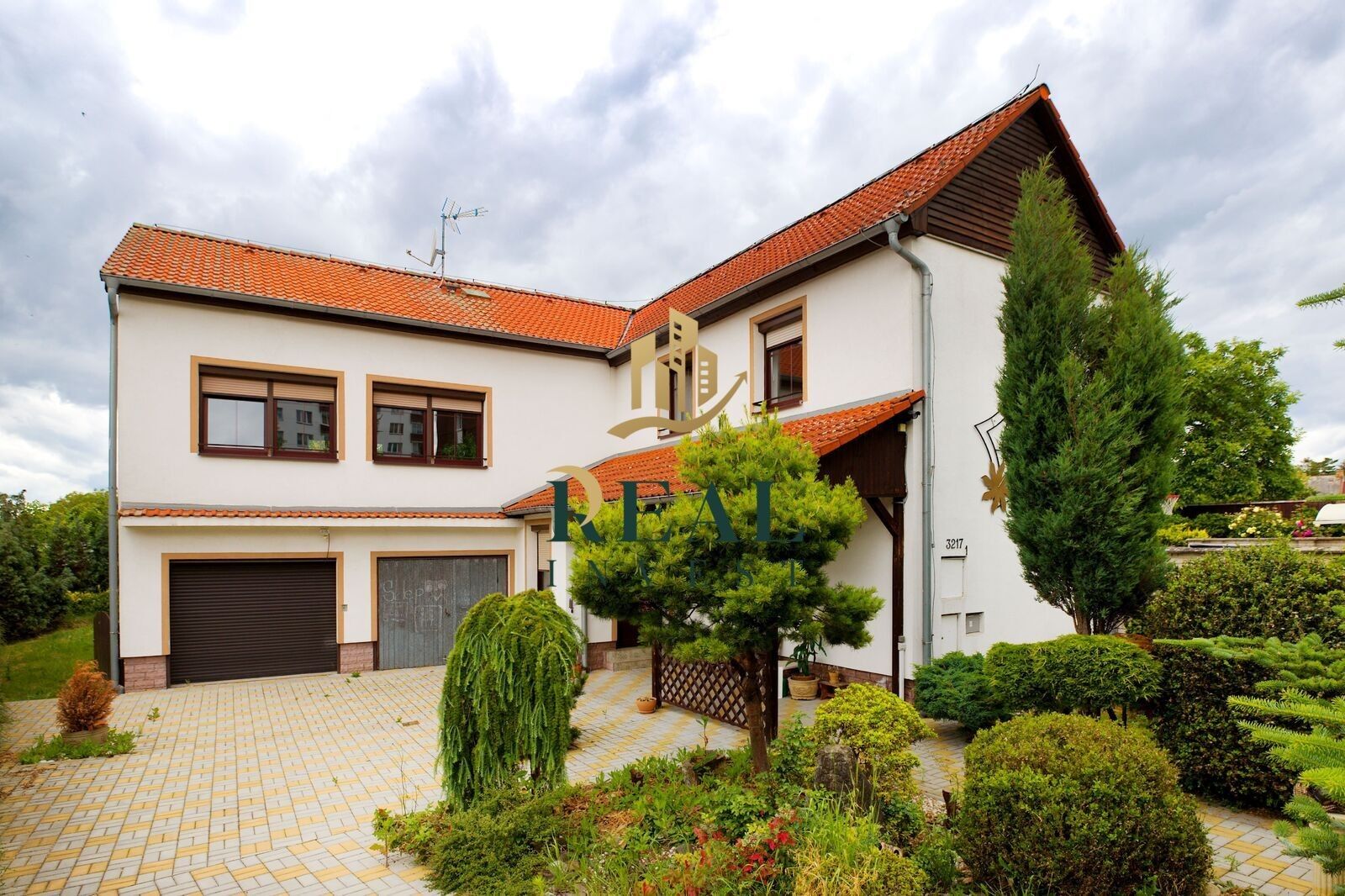 Prodej rodinný dům - Adámkova, Chomutov, 272 m²