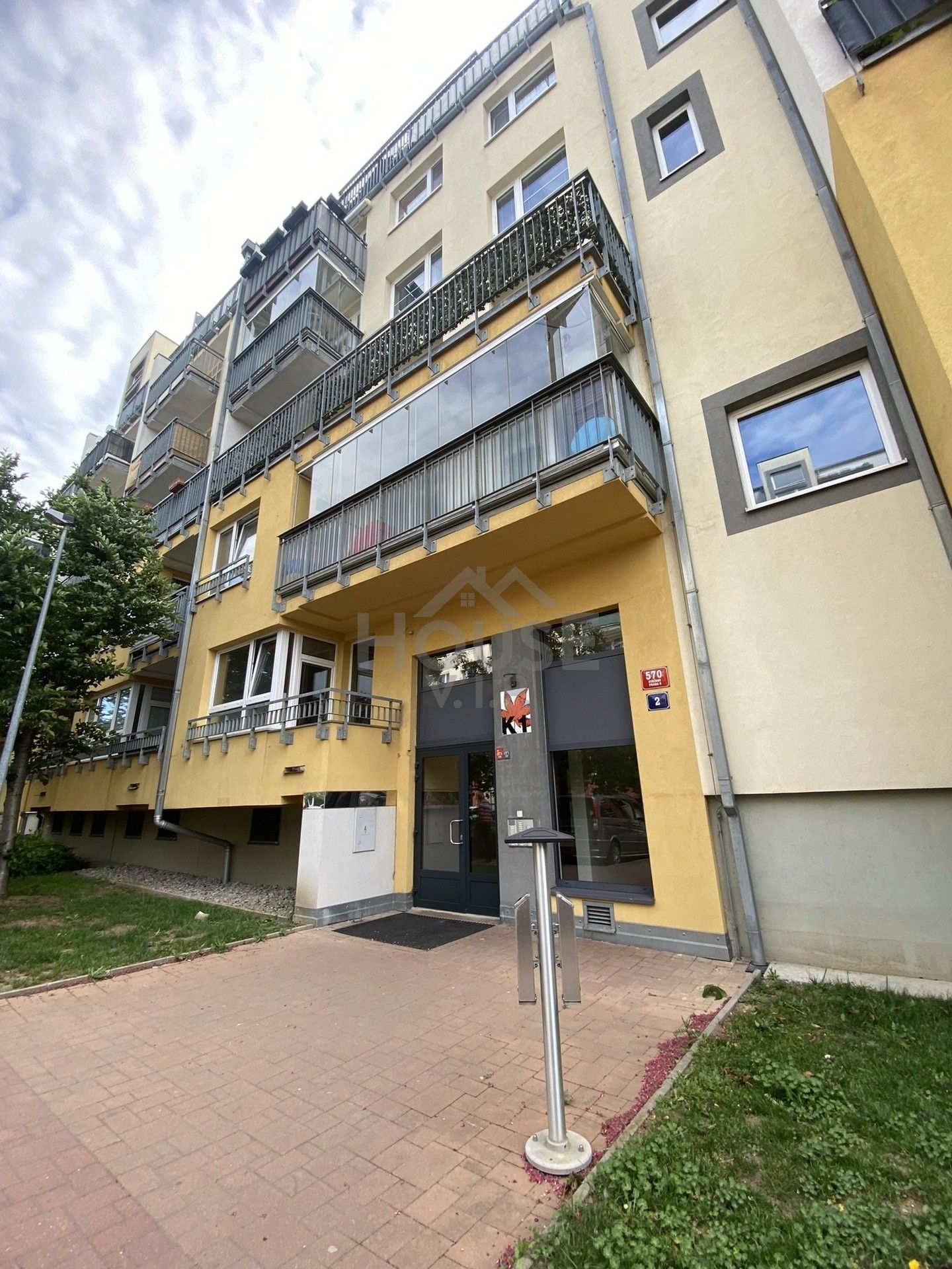 Prodej byt 1+kk - Zakšínská, Praha, 42 m²