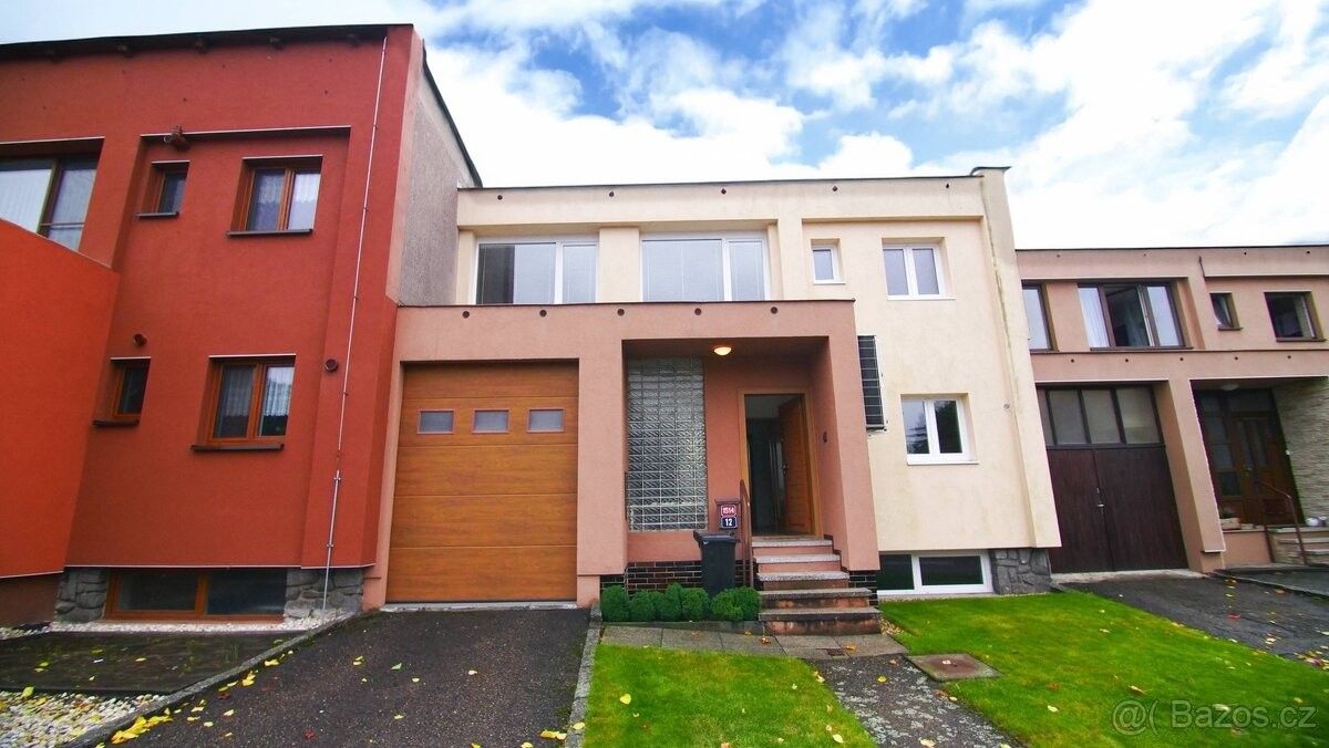 Rodinné domy, Benešov u Prahy, 256 01