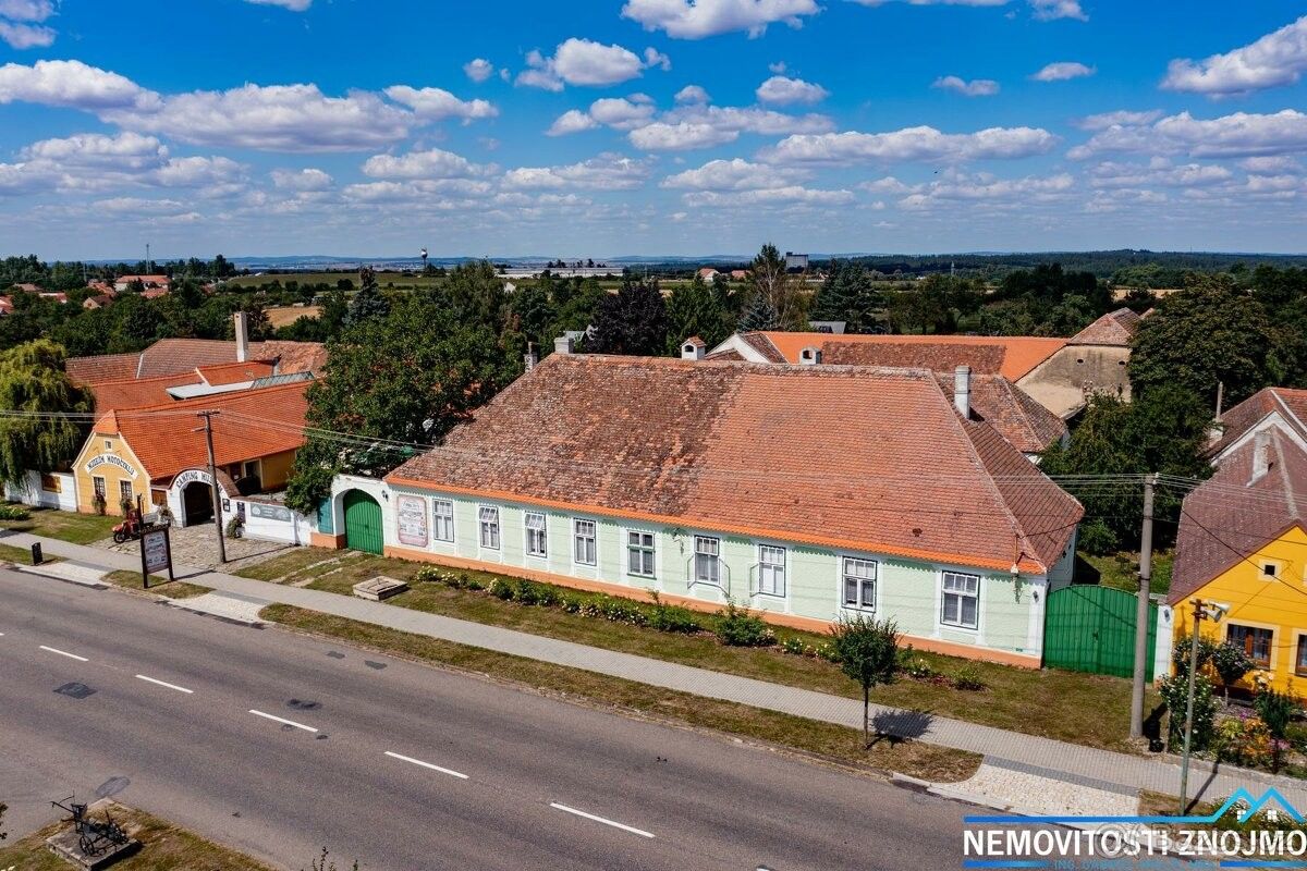 Prodej restaurace - Šumná, 671 02, 5 991 m²