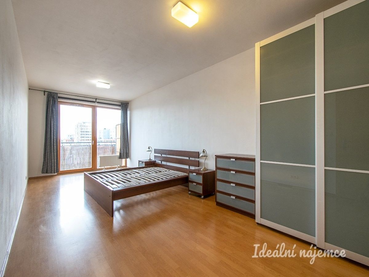 2+kk, Panuškova, Praha, 69 m²