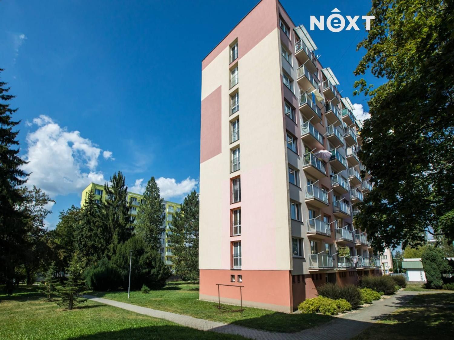 3+1, sídliště U Nádraží, Jindřichův Hradec, 67 m²