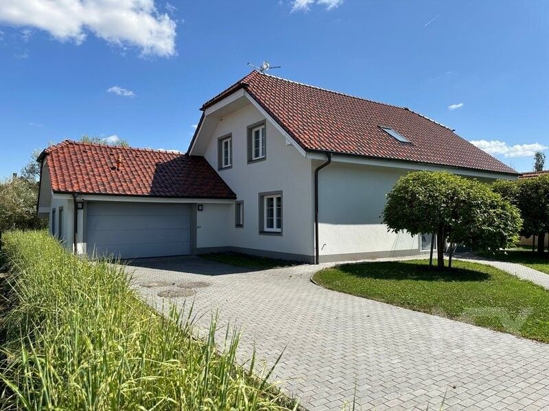 Prodej dům - Chroustovice, 538 63, 975 m²