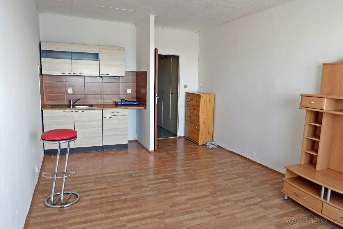 Pronájem byt 1+kk - Ostrava, 708 00, 27 m²
