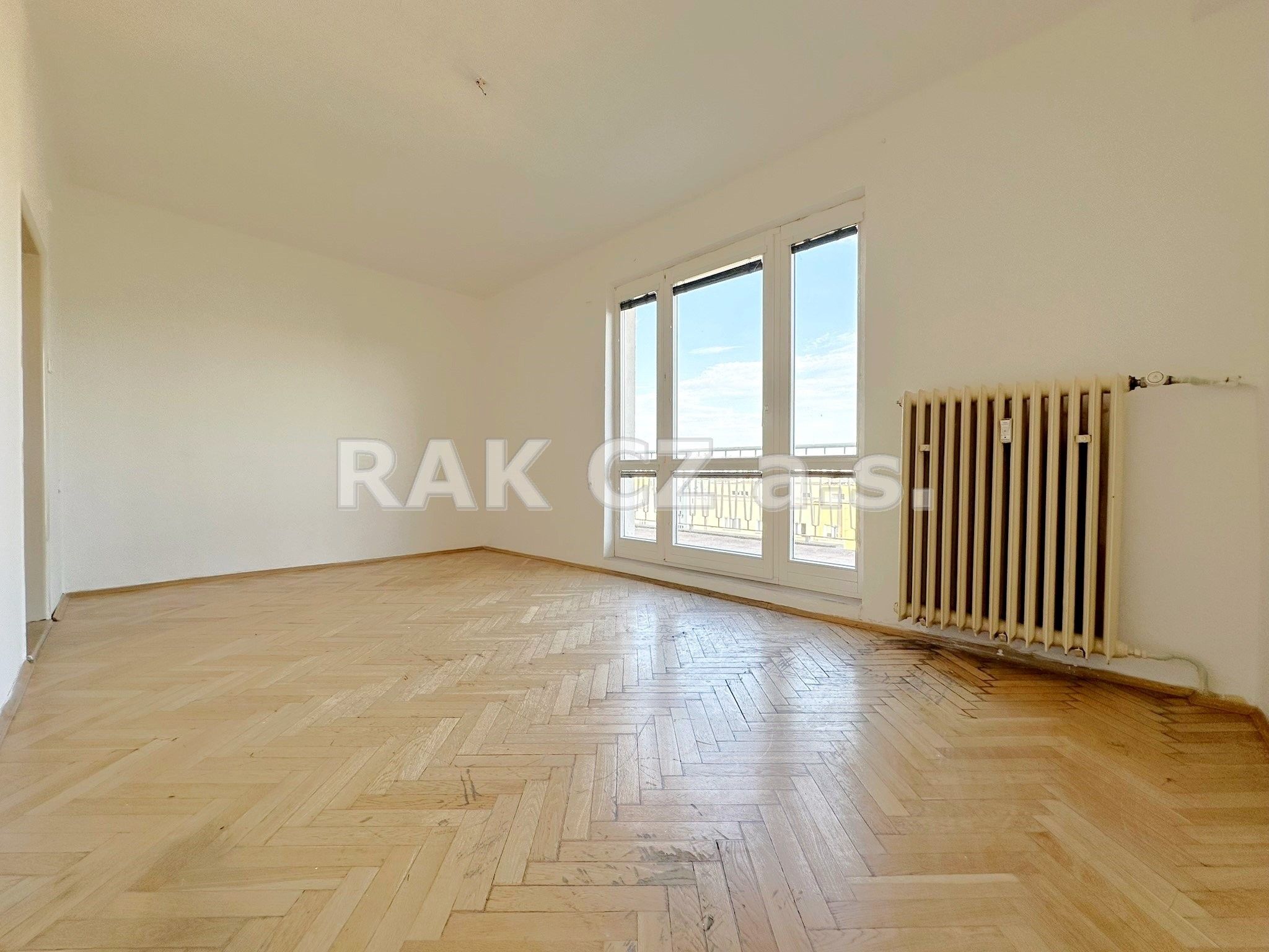 Prodej byt 2+kk - Koněvova, Praha, 55 m²