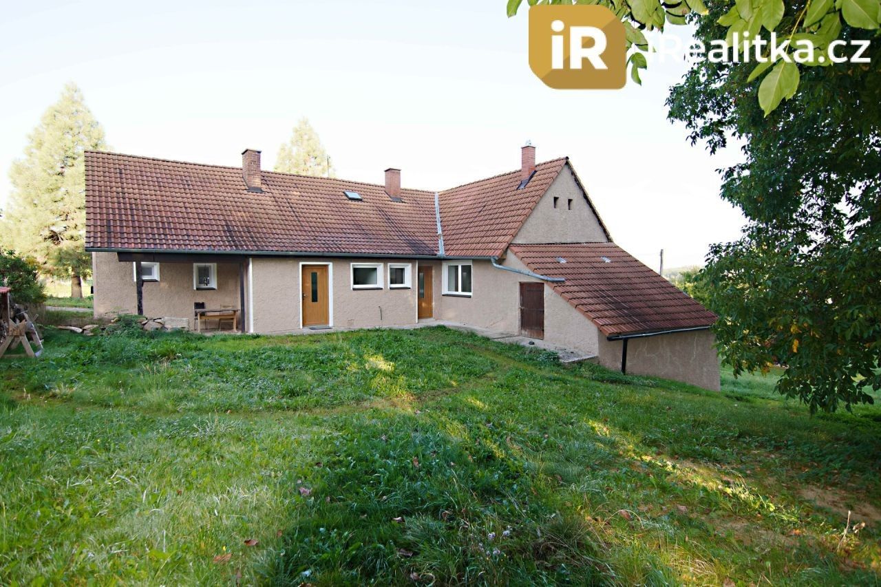 Prodej rodinný dům - Líšno, Bystřice, 196 m²