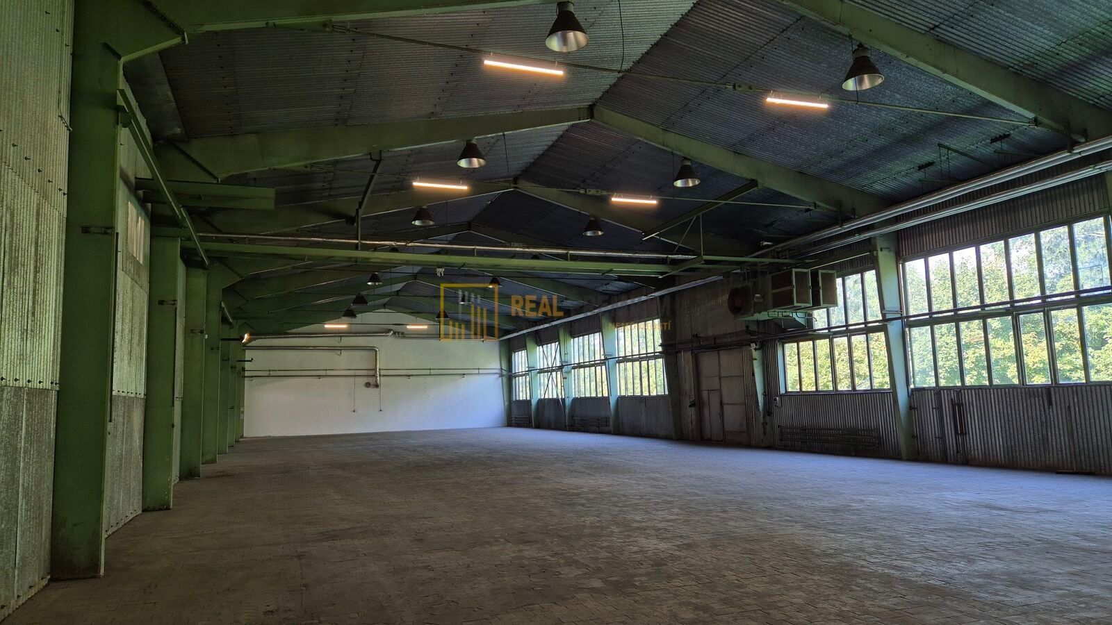 Sklady, Pod Světlovem, Bojkovice, 1 000 m²