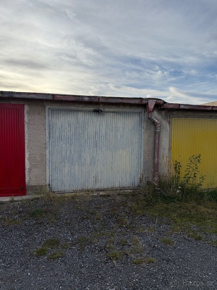 Garáže, Štěnovice, 332 09