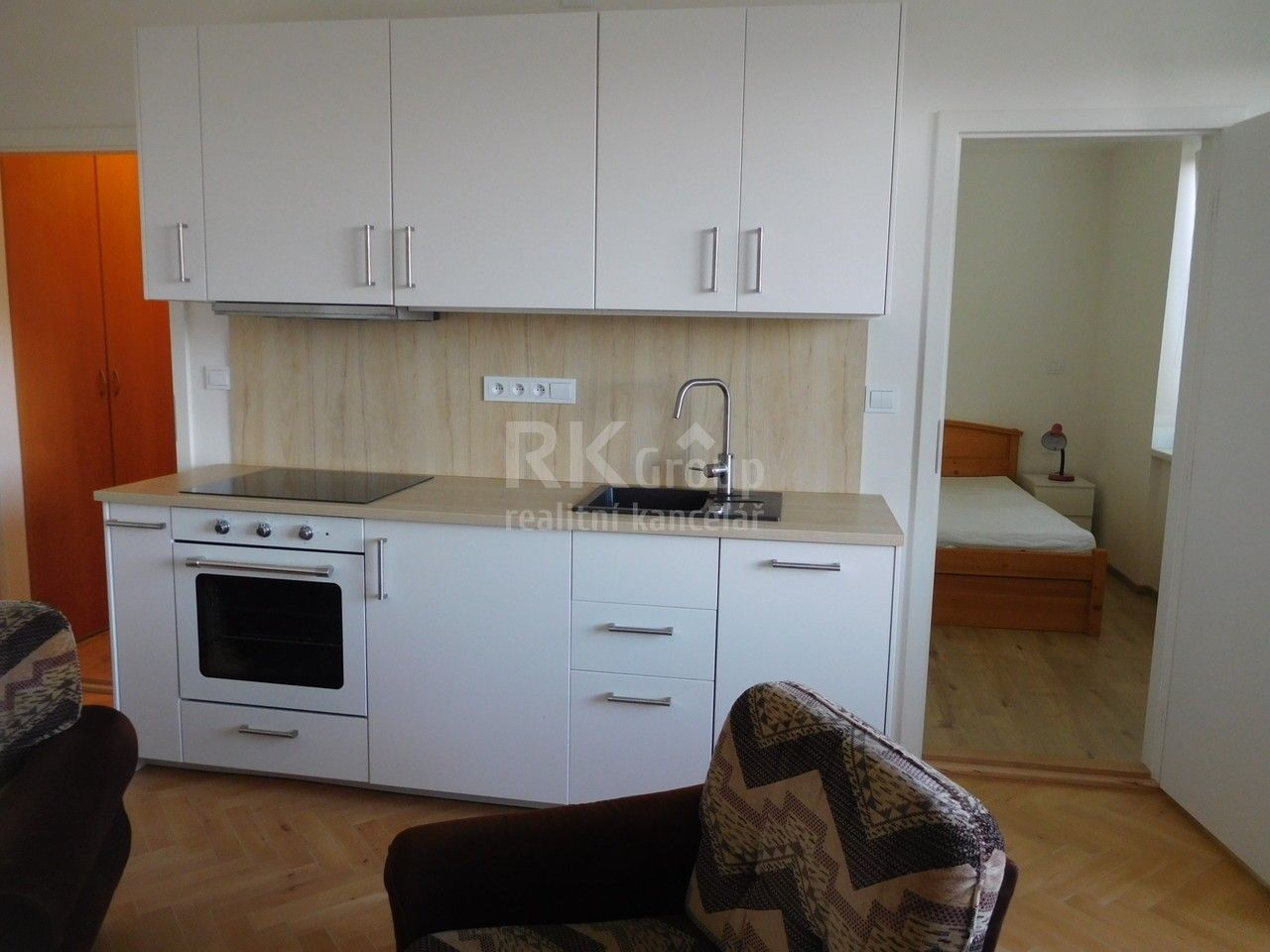 2+kk, Pod lipami, Praha, 33 m²