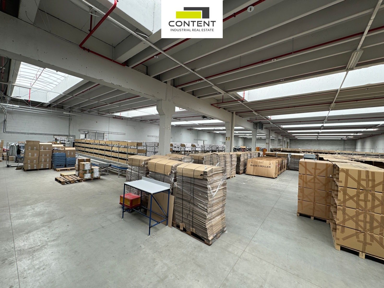 Pronájem sklad - U Sanitasu, Říčany, 2 000 m²