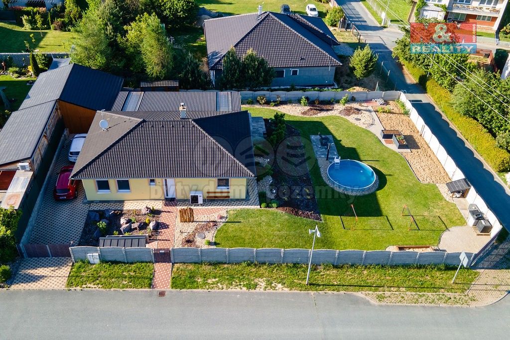 Rodinné domy, Únanov, 103 m²
