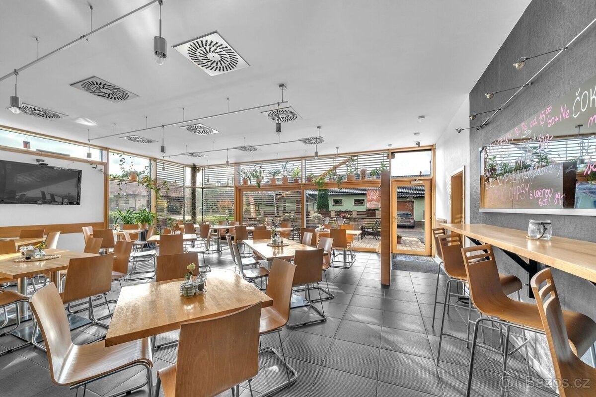 Prodej restaurace - Moravská Třebová, 571 01, 702 m²