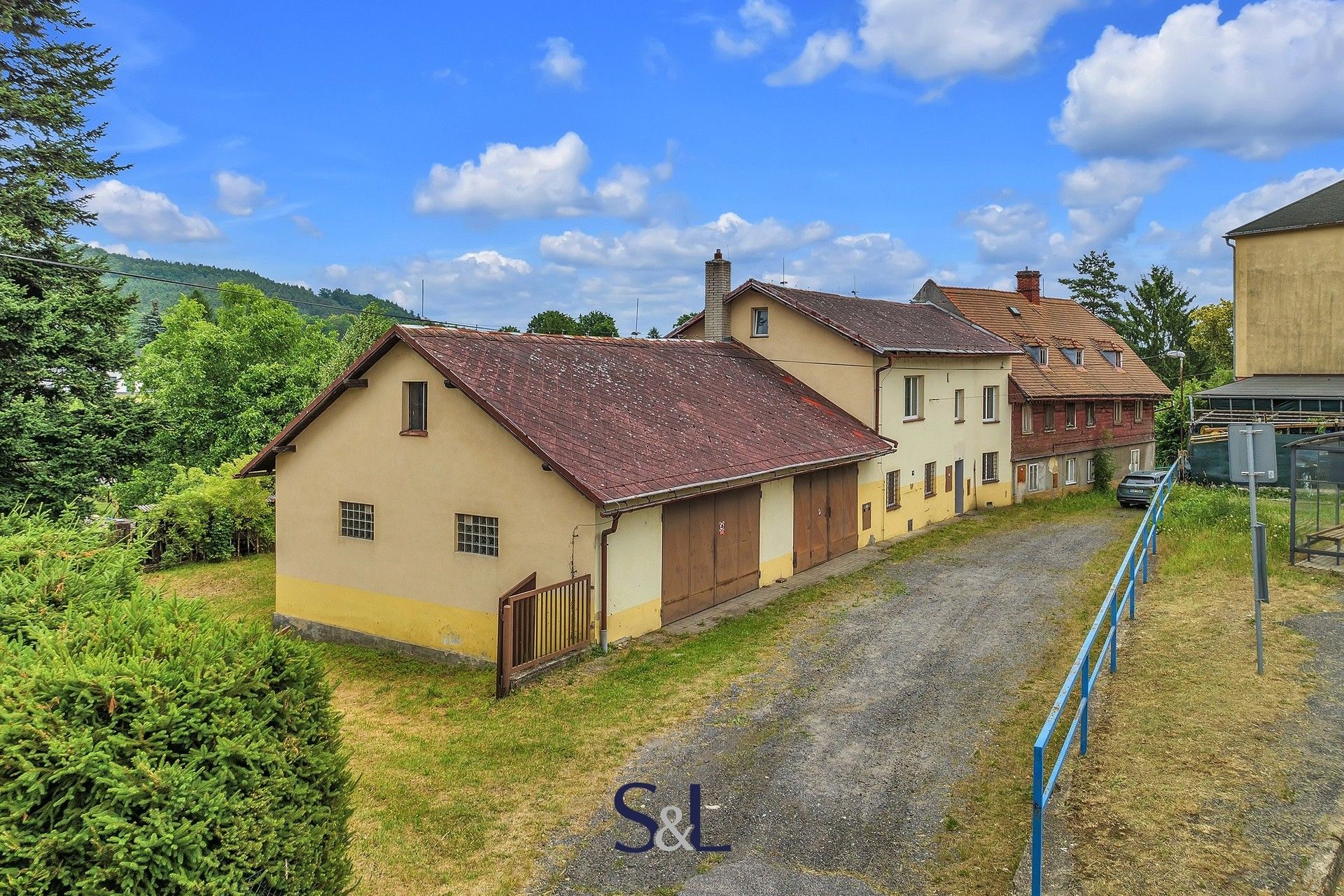 Rodinné domy, Žitavská, Cvikov, 248 m²