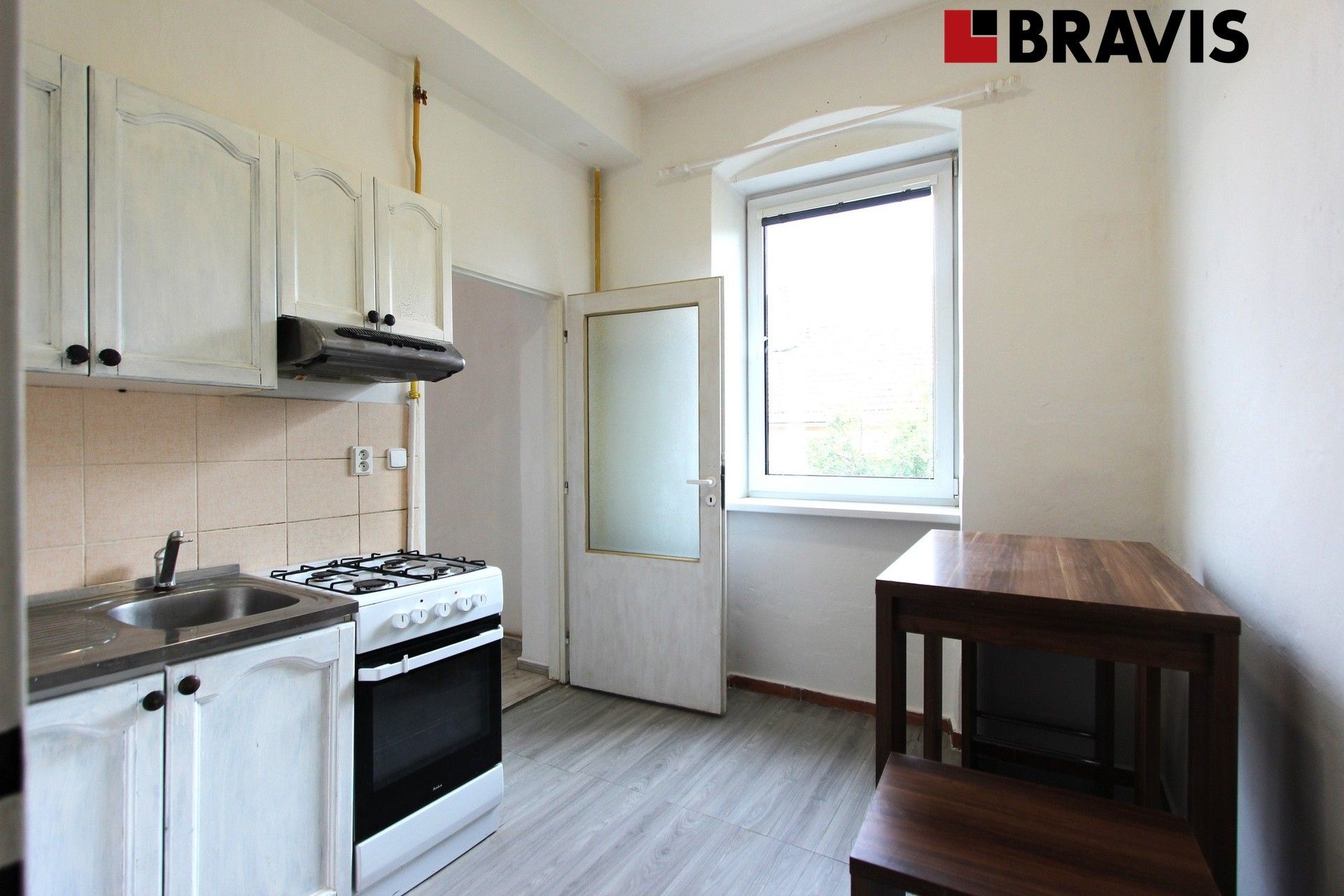 1+1, Hutní osada, Zastávka, 27 m²